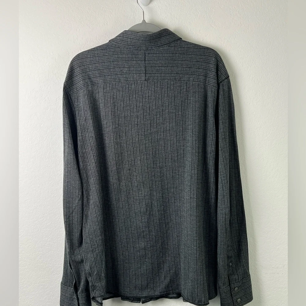 Banana Republic Cotton Textured Weave Pattern Long Sleeve Button Down